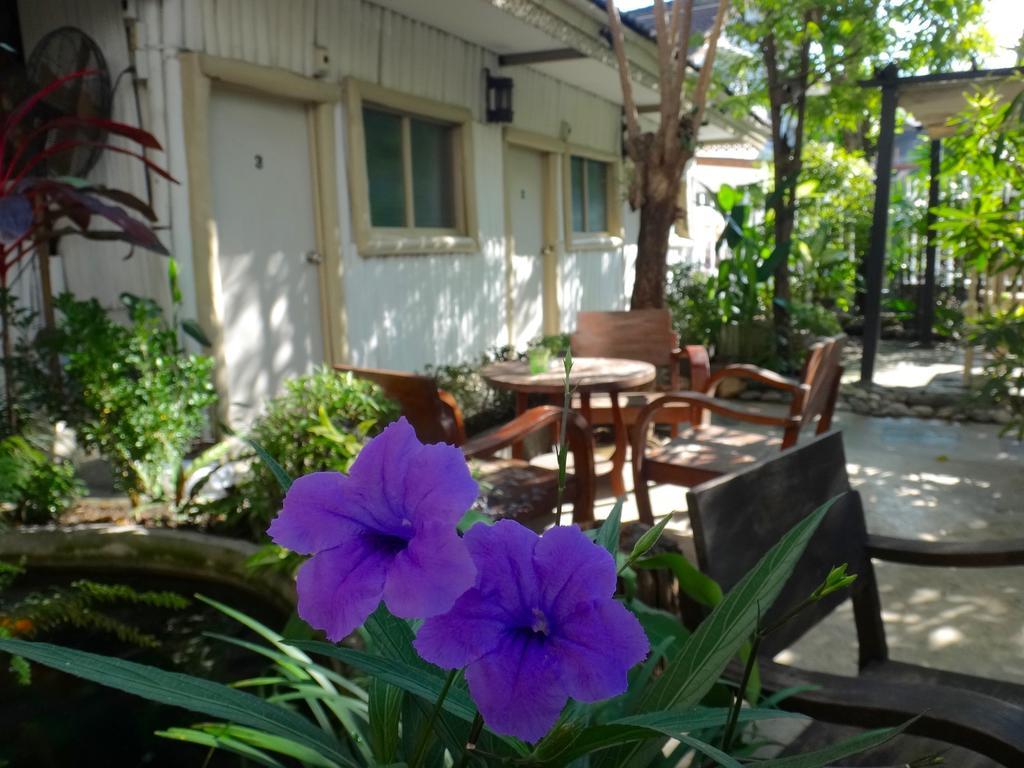 Stay With Me Guest House Chiang Mai Extérieur photo