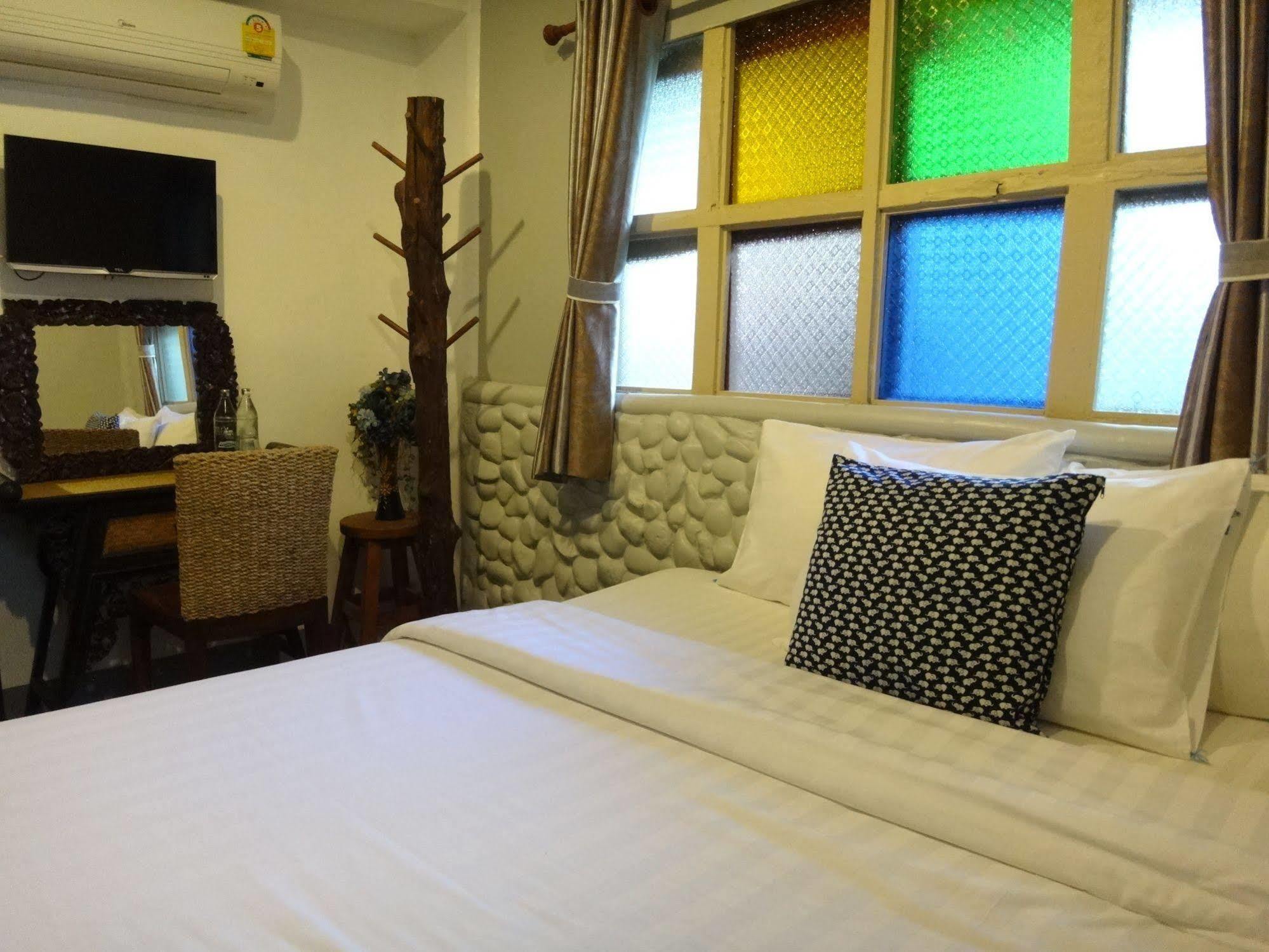 Stay With Me Guest House Chiang Mai Extérieur photo