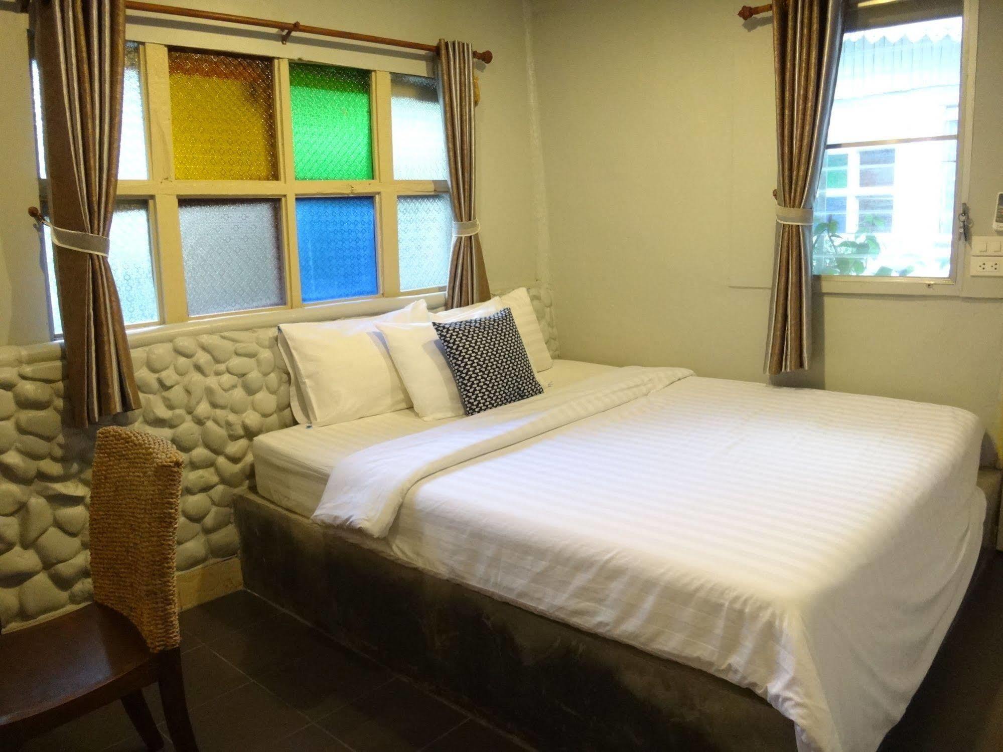 Stay With Me Guest House Chiang Mai Extérieur photo