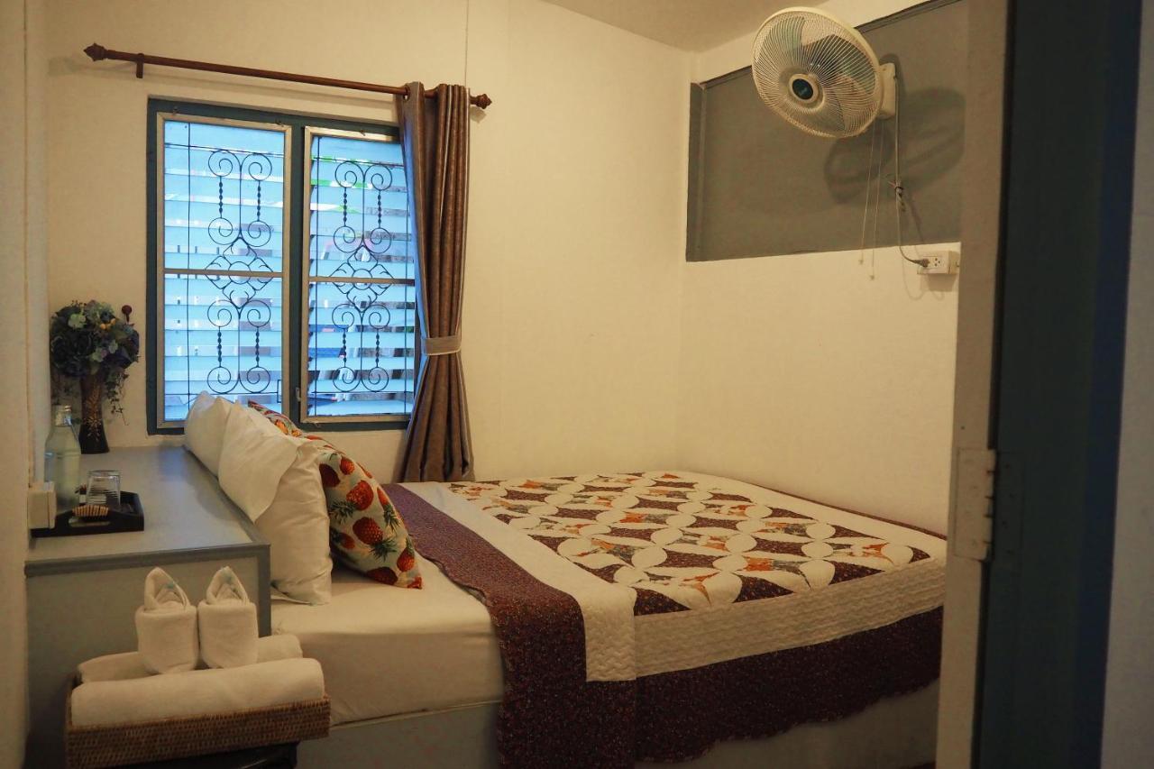 Stay With Me Guest House Chiang Mai Extérieur photo